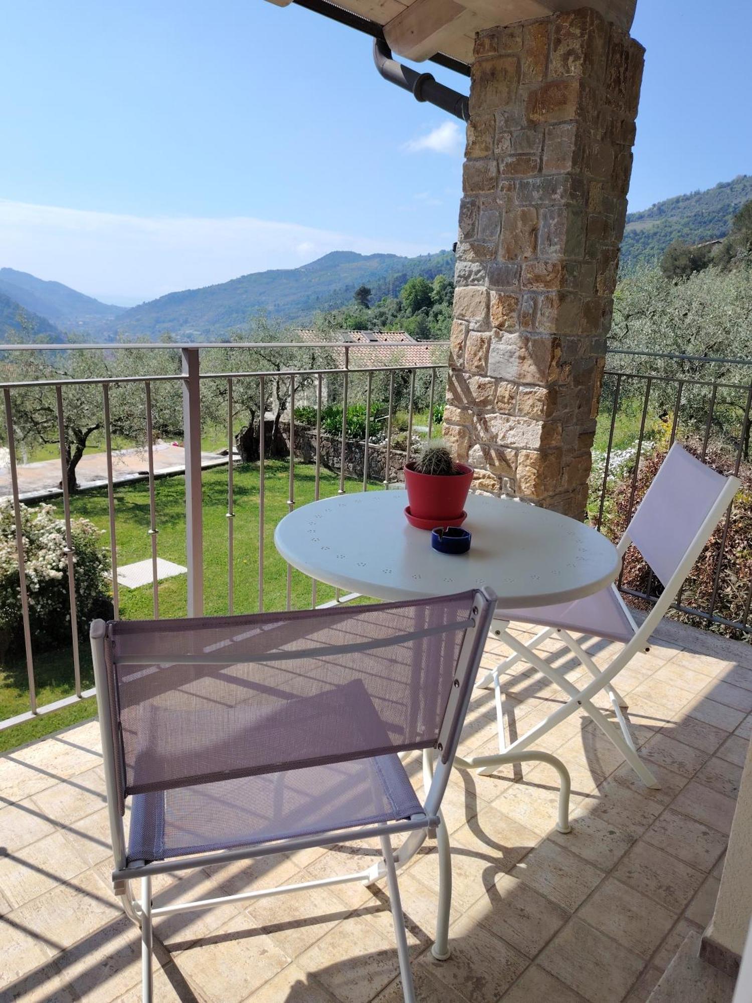 La Cicala Stonata Bed & Breakfast Dolceacqua Eksteriør bilde