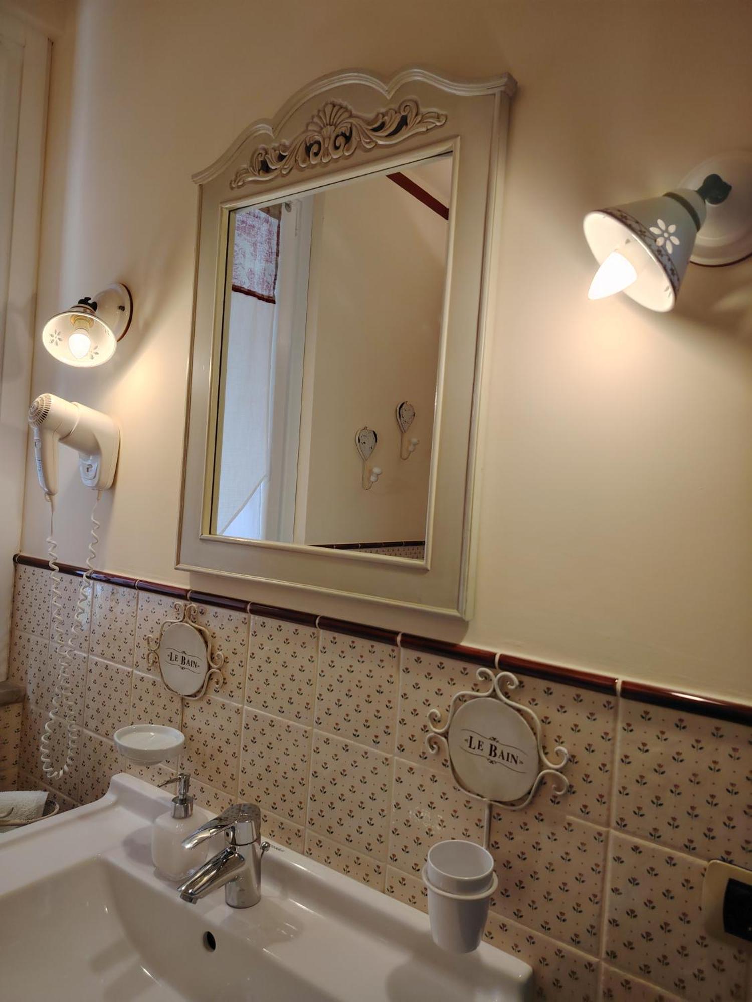 La Cicala Stonata Bed & Breakfast Dolceacqua Eksteriør bilde